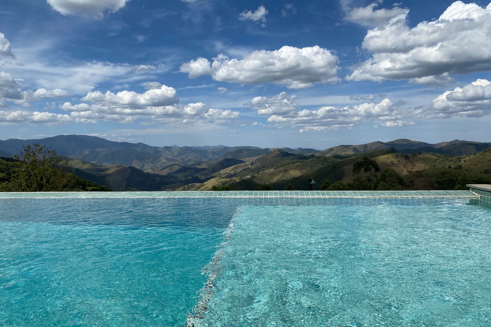 Custom Pool Construction — Sunnyside Pools & Spas