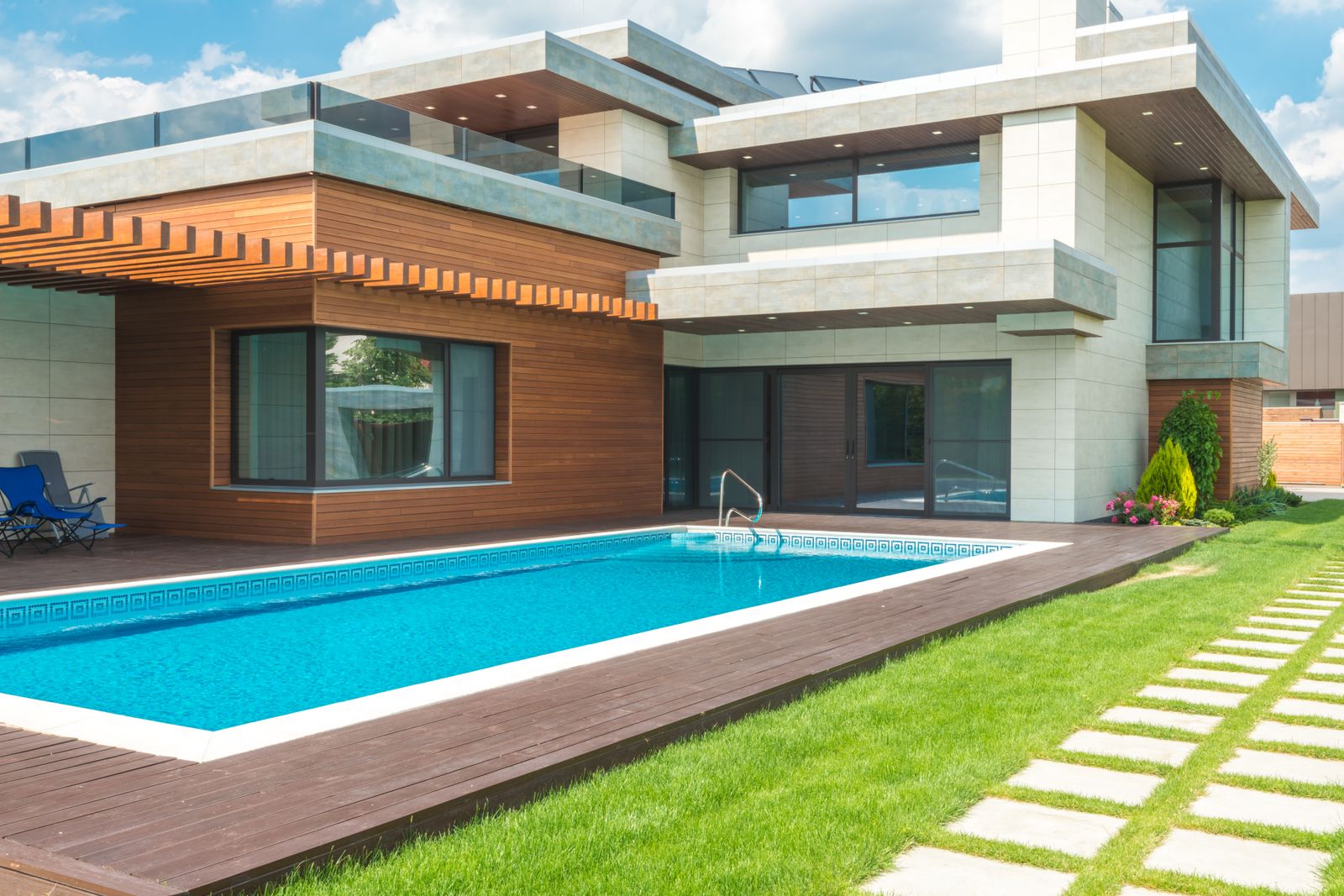 Spa & Hot Tub Installation — Sunnyside Pools & Spas